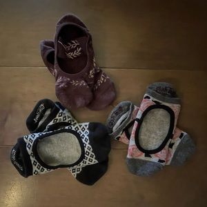 TAVI NOIR: grip socks (3 pair)